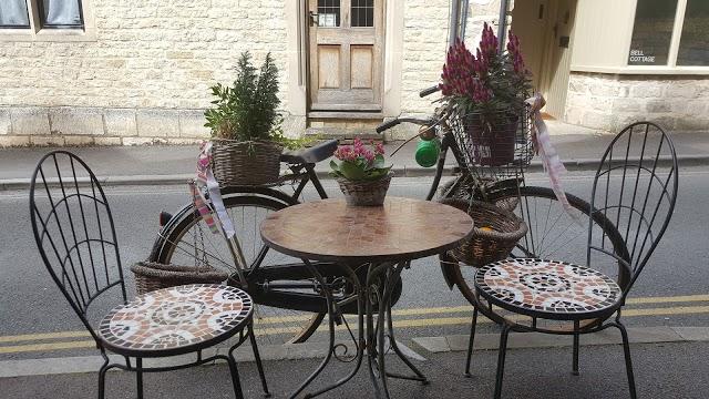 Olivas Cafe Restaurant and Deli