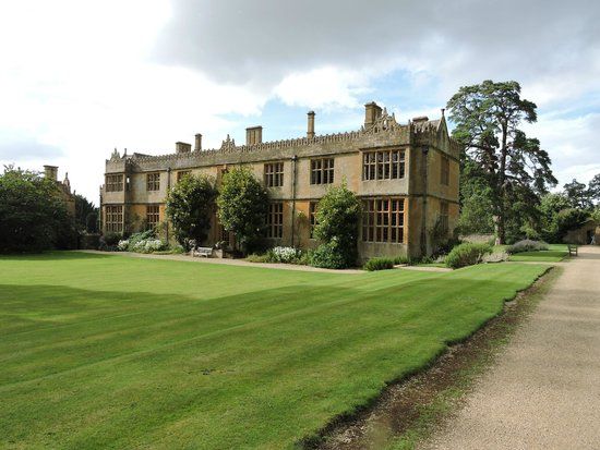 Stanway House & Fountain
